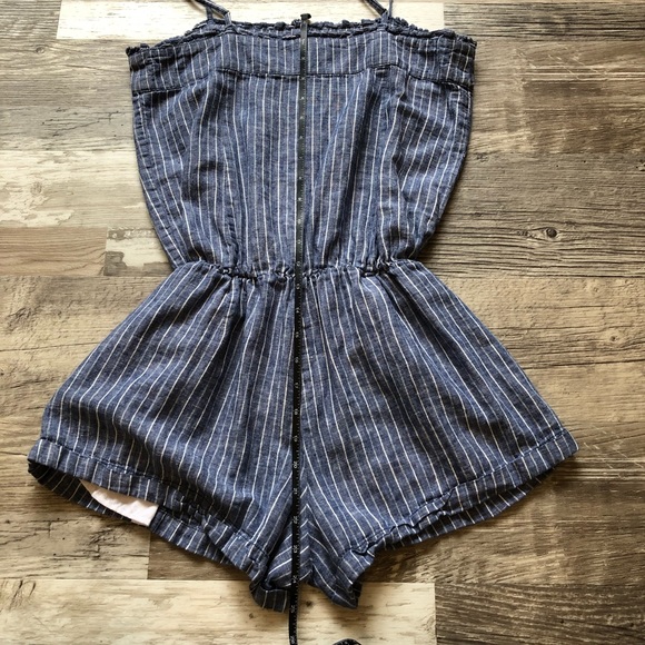GUC GAP Chambray Pinstripe Linen Romper - Picture 13 of 16